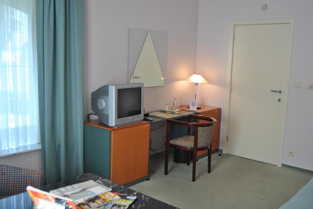 Greenpark Hotel Sint-Pieters-Leeuw Room photo